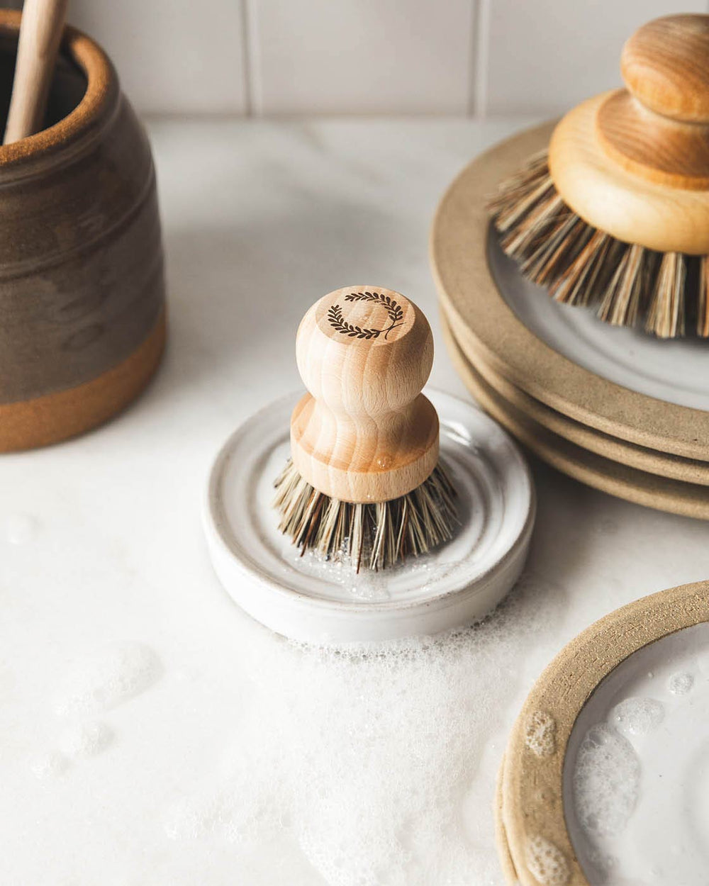 Laurel Pot Brush